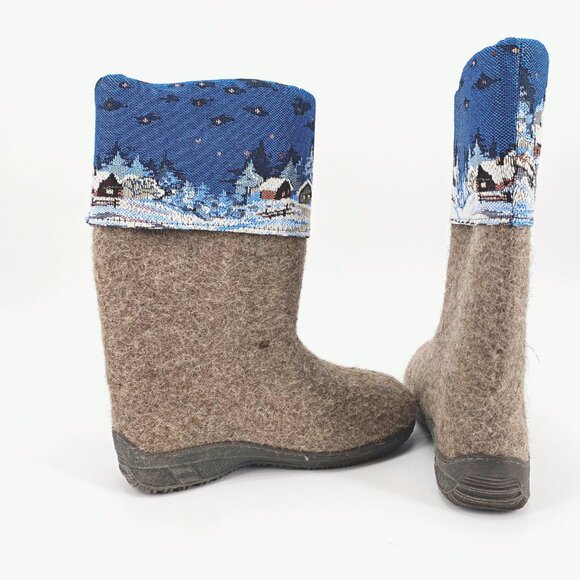 Valenki Russian Felted Wool Boots - Picture 9 of 10